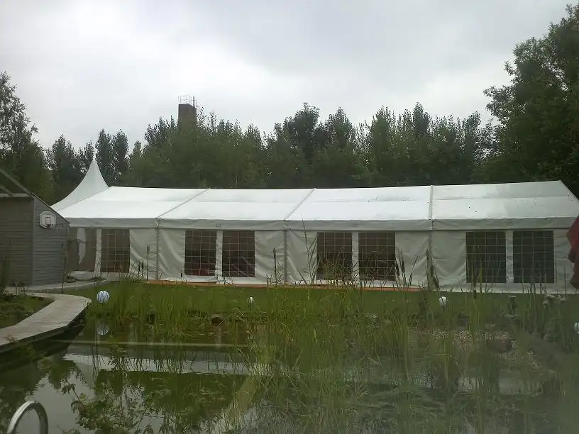Mö/PR Eventservice – Partyzelt im Garten für private Feiern – gemütliche Lösung für Geburtstage, Sommerfeste und gesellige Abende