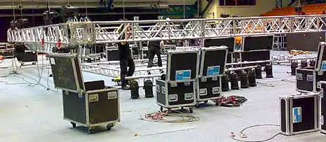 Mö/PR Eventservice – Bühnenbau mit Gerüst und Technik – professionelle Umsetzung für Veranstaltungen, Shows und Live-Auftritte